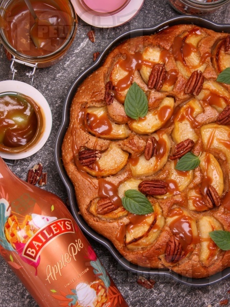       Baileys Apple Pie -   